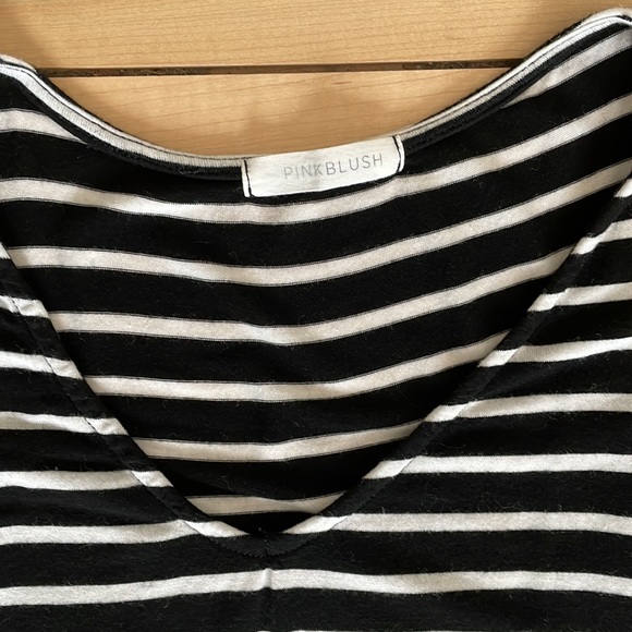 Cute and comfy Pinkblush S\M dress - Picture 2 of 6